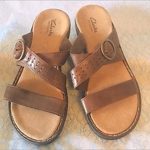 Clark’s Bendables Brown Slide  Size 8.5M